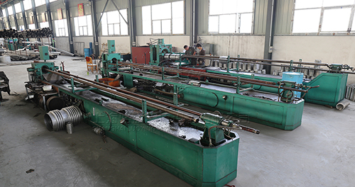 <a href=http://m.qilim.cn target=_blank class=infotextkey>波紋補償器</a>生產(chǎn)現(xiàn)場