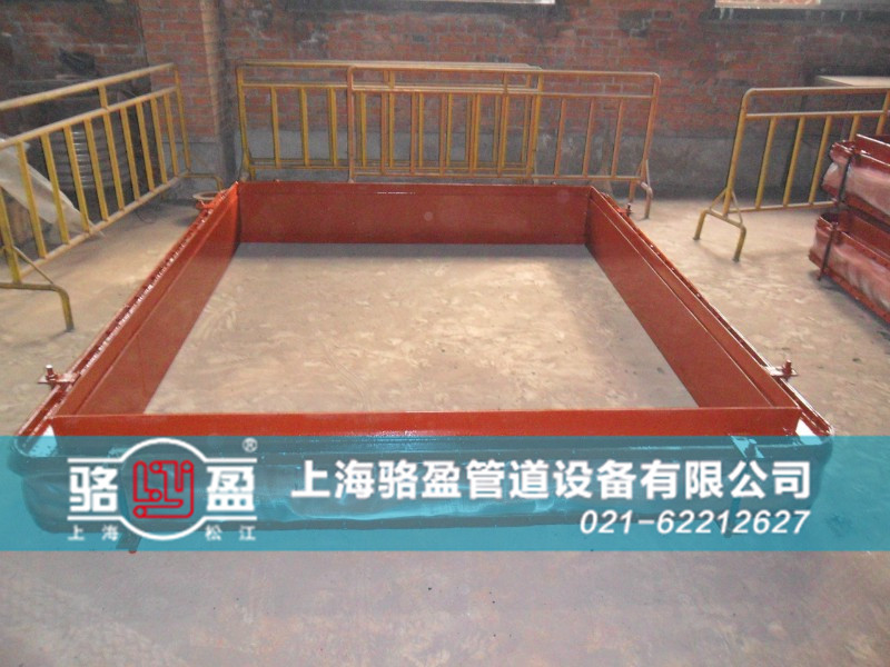 非金屬<a href=http://m.qilim.cn target=_blank class=infotextkey>補償器</a>生產(chǎn)車間